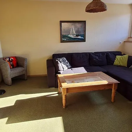 Schöne Mit Kostenlosem Parkplatz