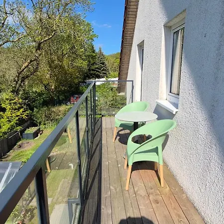 Schoene Mit Kostenlosem Parkplatz Sassnitz